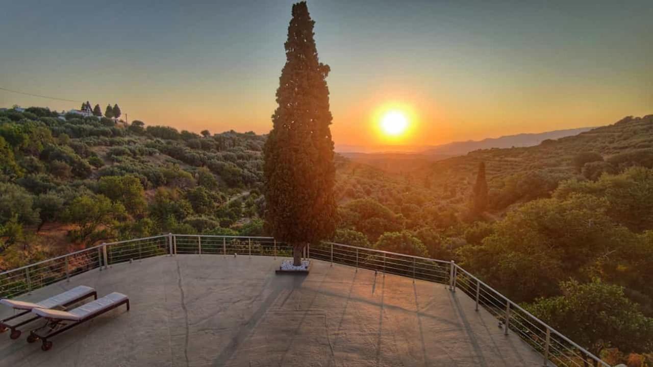 Villa Irini - Cretan Luxury Villa With Amazing View Paraspori  외부 사진