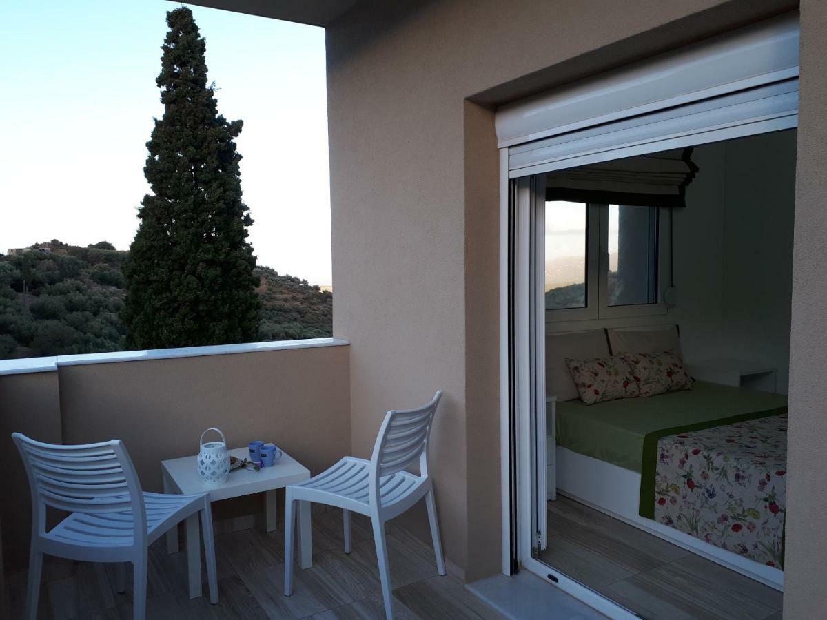 Villa Irini - Cretan Luxury Villa With Amazing View Paraspori  외부 사진