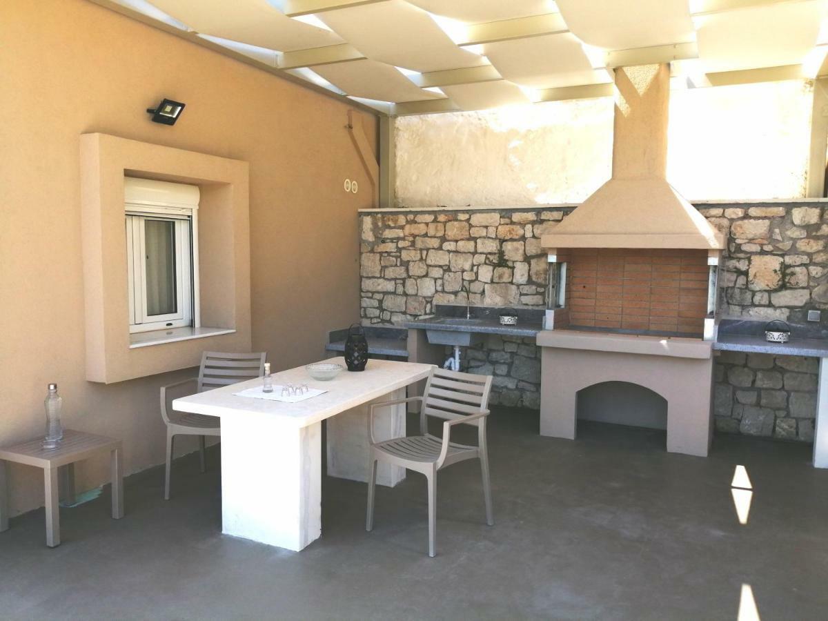 Villa Irini - Cretan Luxury Villa With Amazing View Paraspori  외부 사진